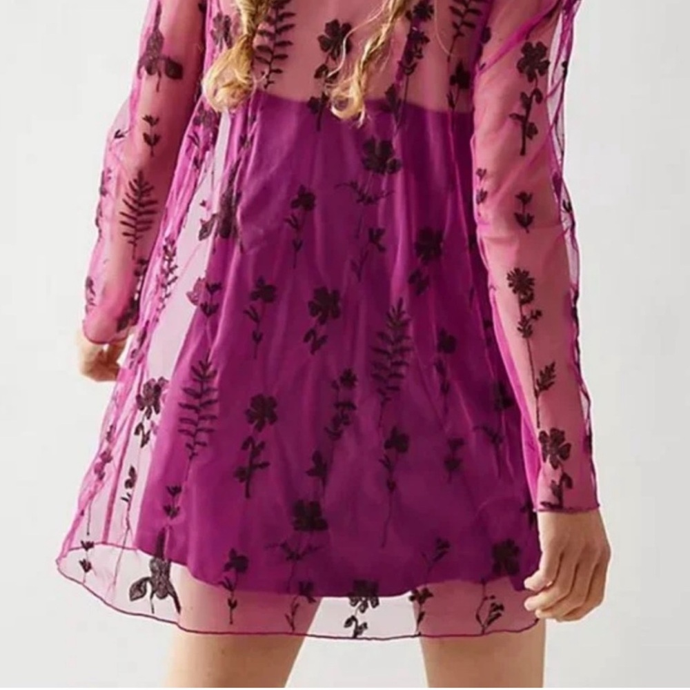 Free People Cecelia Sheer
Embroidered Long Sleeve Mini Dress
Fuchsia Pink
